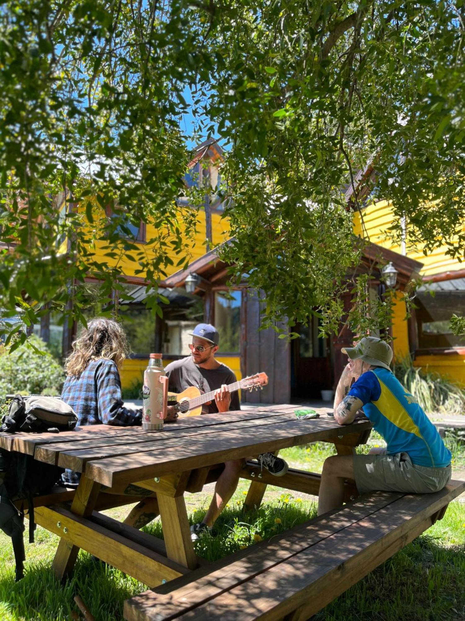 Hostel Capsula Refugio Oeste San Carlos de Bariloche Exteriör bild
